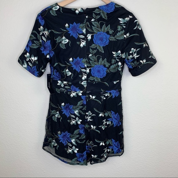 NWT LULU'S Midnight Rendezvous Black Floral Embroidered Romper Size S - Picture 6 of 6